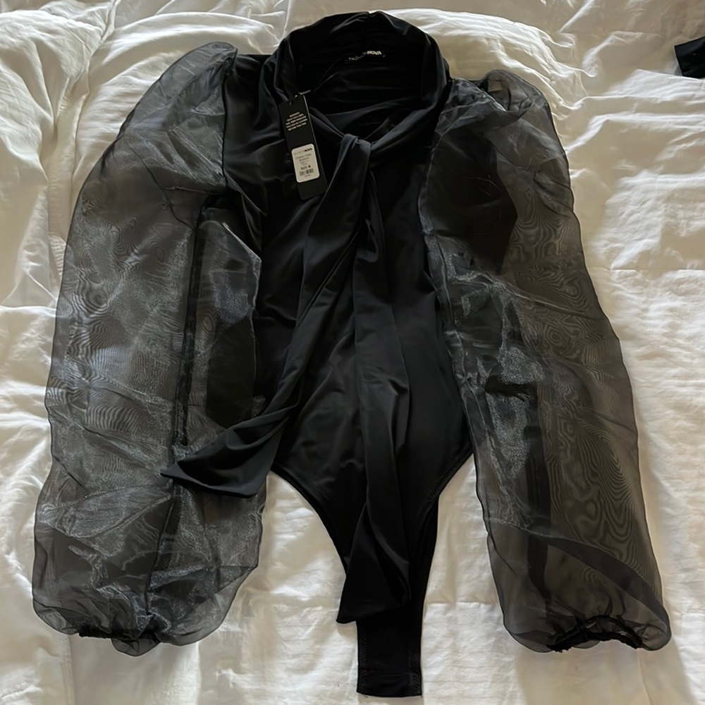 Size medium fashion nova body suite